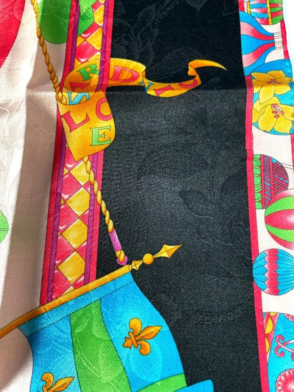 Leonard Vintage Silk Scarf – Floral Hot Air Balloon Motif
